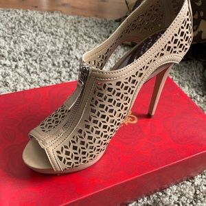 Carlos Santana Heels